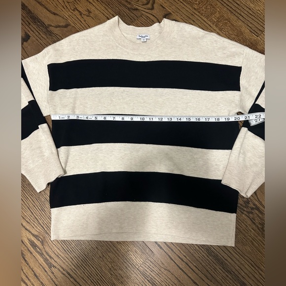 Splendid Livy Stripe Sweater - size medium. - Picture 3 of 8